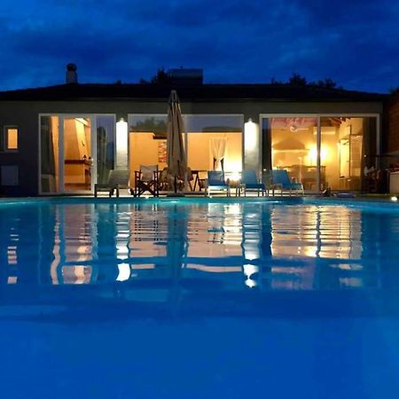 Villa Sunlit Pool House Posidhonía Exterior foto