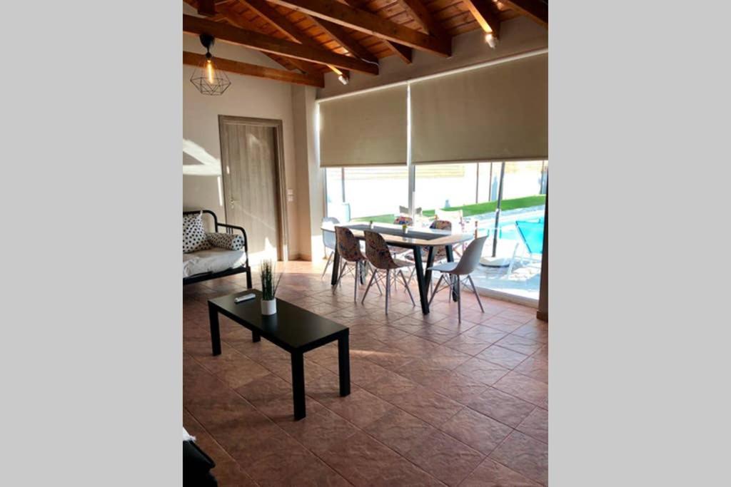 Villa Sunlit Pool House Posidhonía Exterior foto